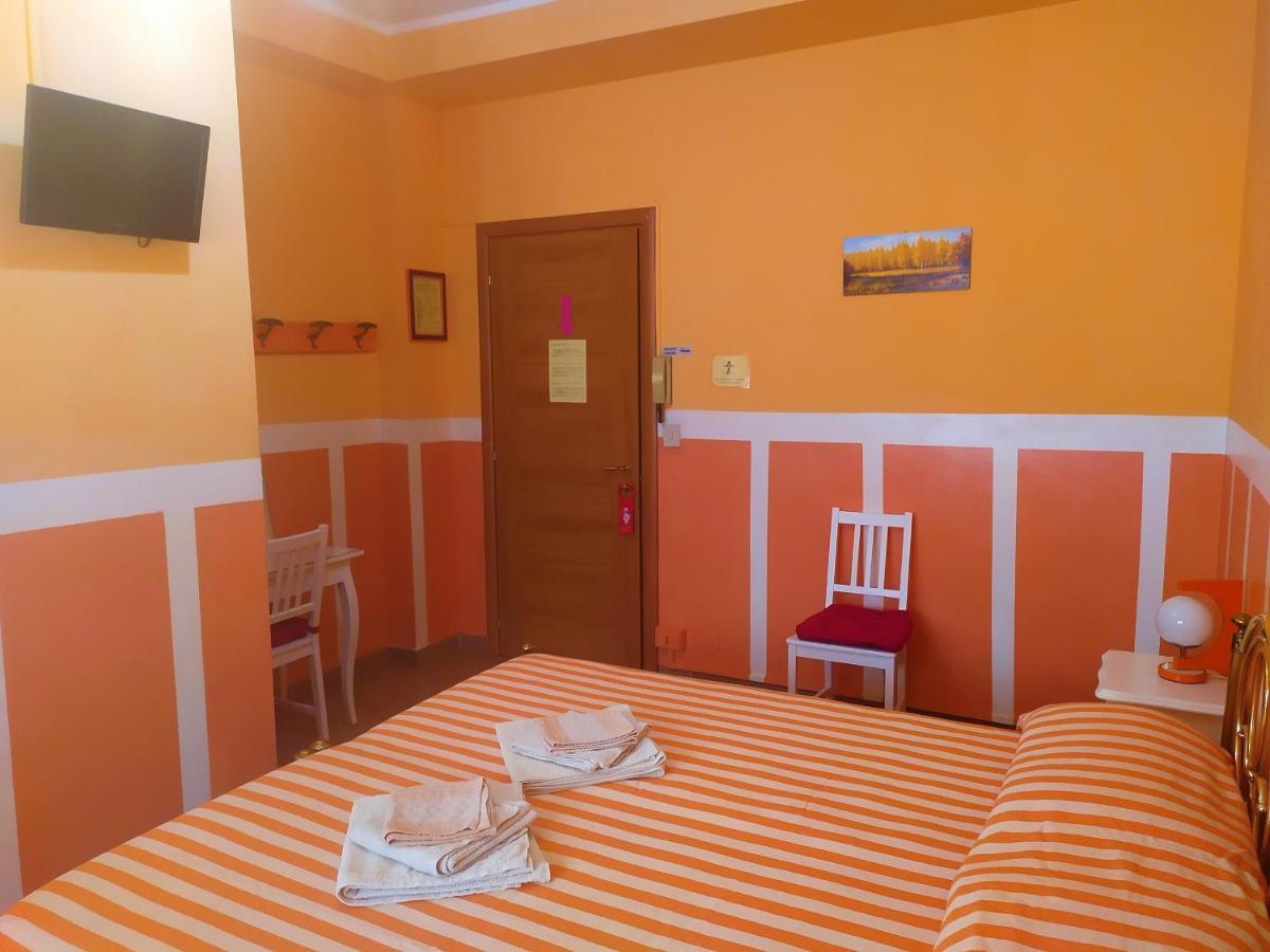 טורינו Hotel Serenella מראה חיצוני תמונה