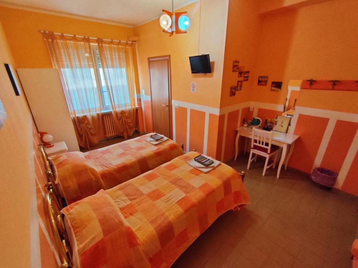טורינו Hotel Serenella מראה חיצוני תמונה