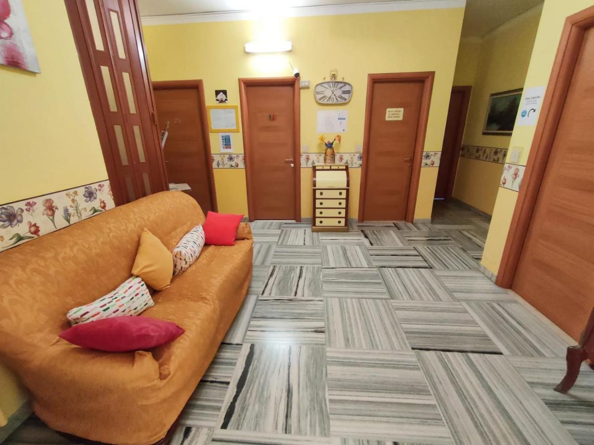 טורינו Hotel Serenella מראה חיצוני תמונה