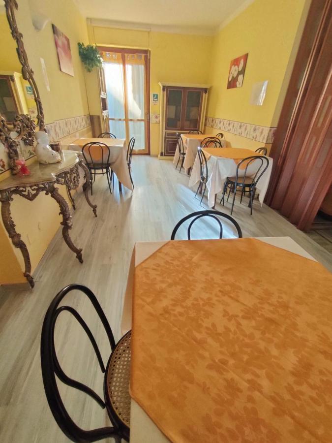 טורינו Hotel Serenella מראה חיצוני תמונה