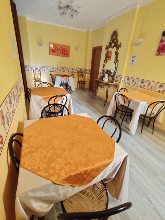 טורינו Hotel Serenella מראה חיצוני תמונה