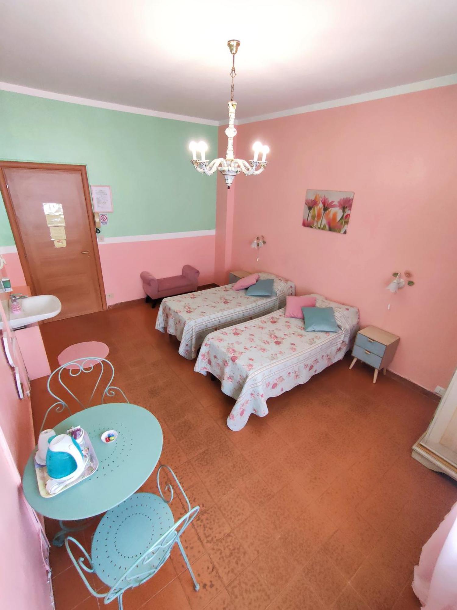 טורינו Hotel Serenella מראה חיצוני תמונה