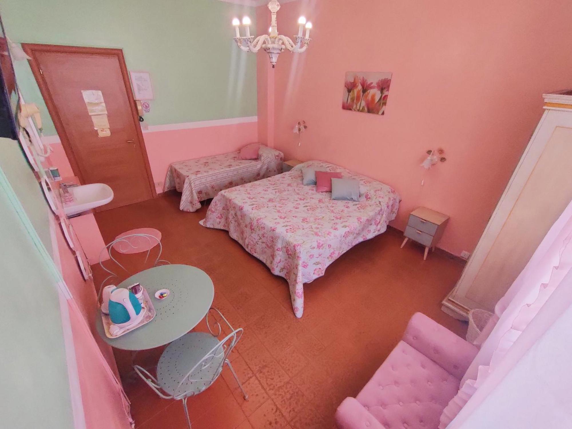 טורינו Hotel Serenella מראה חיצוני תמונה