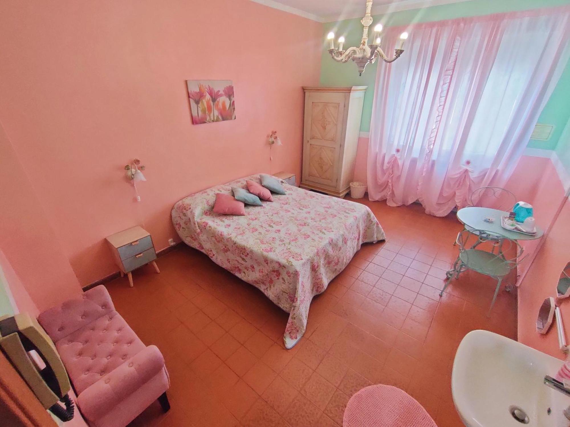 טורינו Hotel Serenella מראה חיצוני תמונה